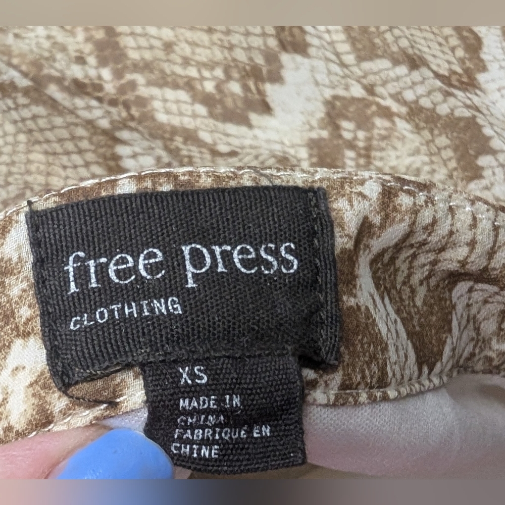 Free Press Womens XS Snakeskin Tan Brown Midi/Long Skirt - Picture 3 of 12